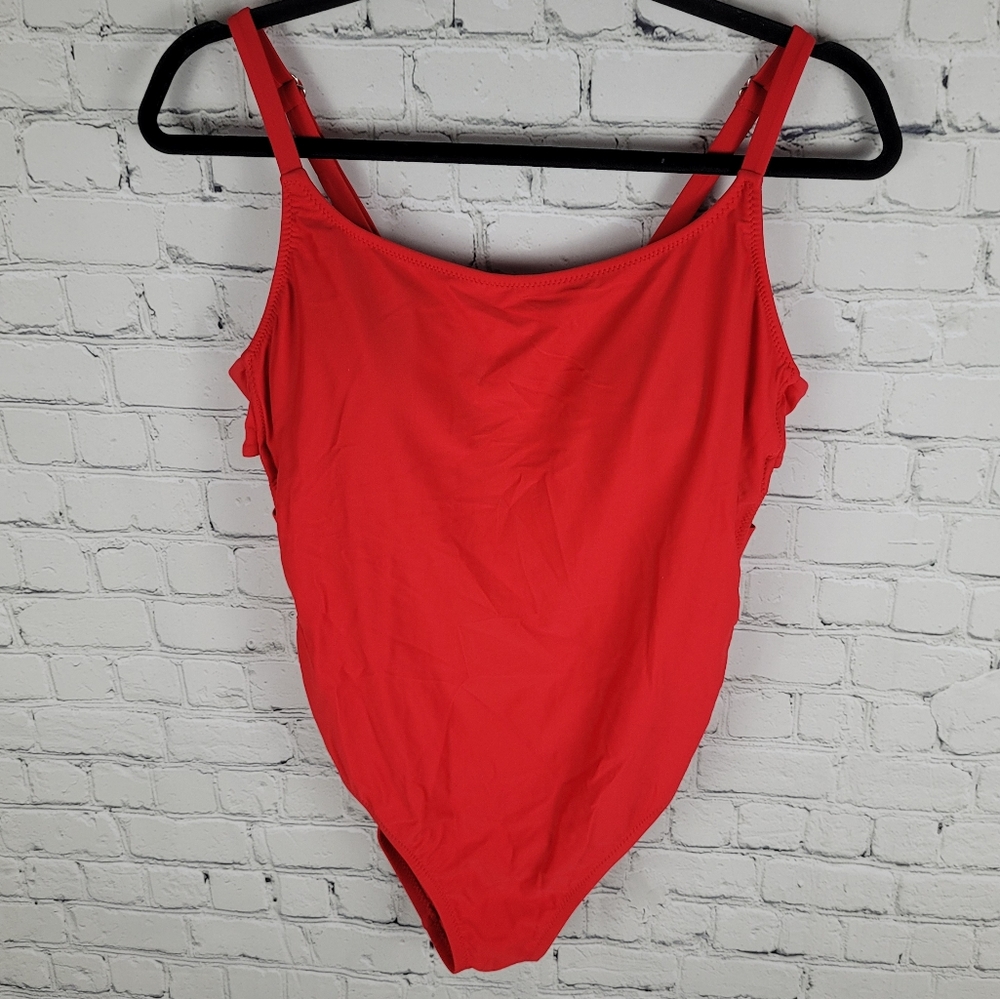 SHADE & SHORE | cutout shelf bra one piece swim bathing suit